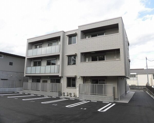 ☆新築☆高知市鷹匠町２丁目 ３階建て１階１ＬＤＫのお部屋☆